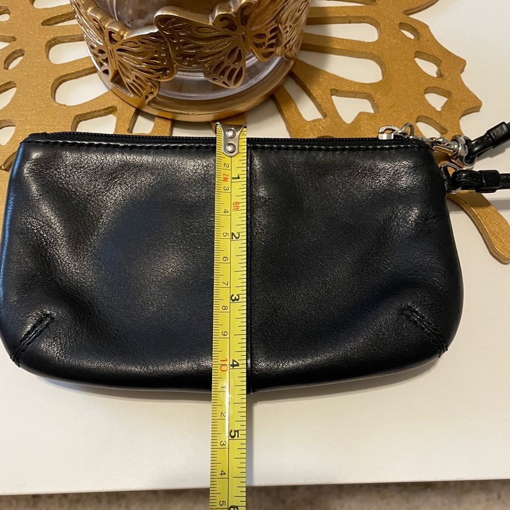 Coach Clutch - Picture 4 of 5